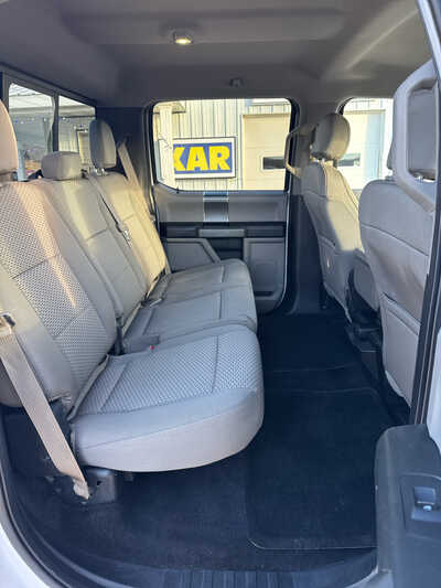 2015 Ford F150 Crew Cab, $9900. Photo 10