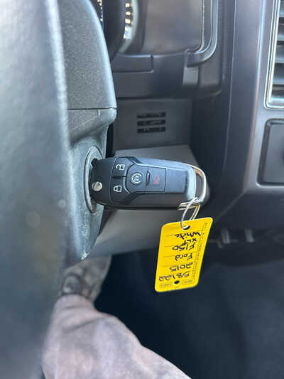 2015 Ford F150 Crew Cab, $9900. Photo 5