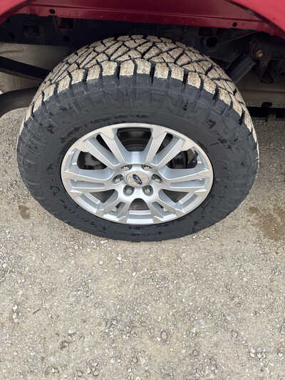 2015 Ford F150 Crew Cab, $13900. Photo 11