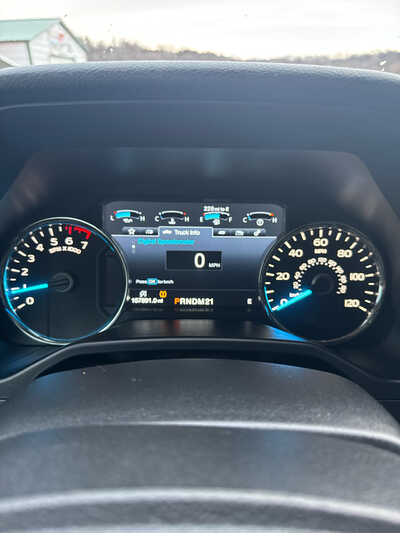 2015 Ford F150 Crew Cab, $13900. Photo 3