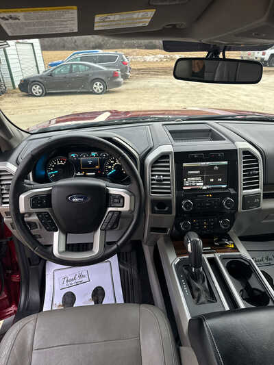 2015 Ford F150 Crew Cab, $13900. Photo 4