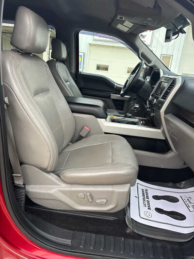 2015 Ford F150 Crew Cab, $13900. Photo 9