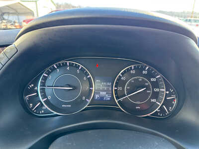 2017 Nissan Armada, $11500. Photo 3