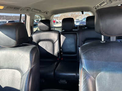 2017 Nissan Armada, $11500. Photo 9