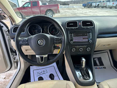 2013 Volkswagen Jetta, $9500. Photo 4