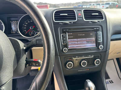 2013 Volkswagen Jetta, $9500. Photo 7