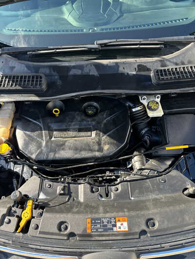 2015 Ford Escape, $5900. Photo 12