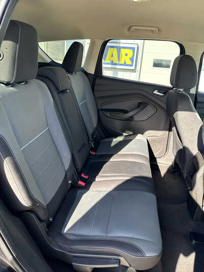 2015 Ford Escape, $5900. Photo 9