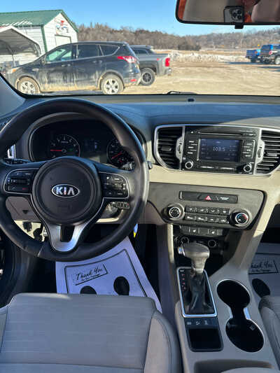 2017 Kia Sportage, $11500. Photo 4