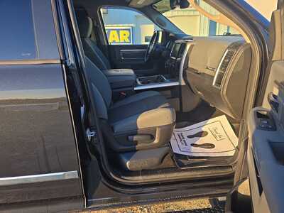 2016 RAM 1500 Crew Cab, $19900. Photo 4