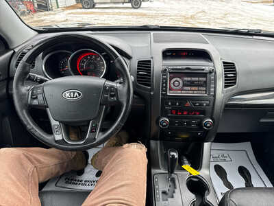 2013 Kia Sorento, $3900. Photo 4