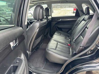 2013 Kia Sorento, $3900. Photo 8