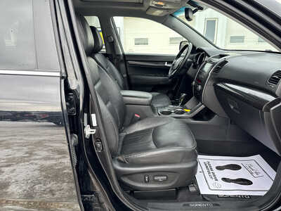 2013 Kia Sorento, $3900. Photo 9