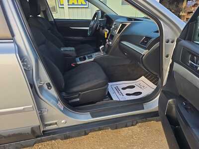 2012 Subaru Outback, $4900. Photo 4
