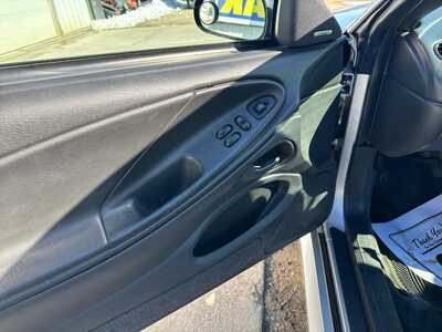 2004 Ford Mustang, $0. Photo 5