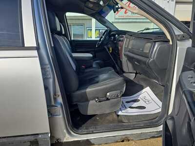 2003 Dodge 3500 Ext Cab, $10900. Photo 4