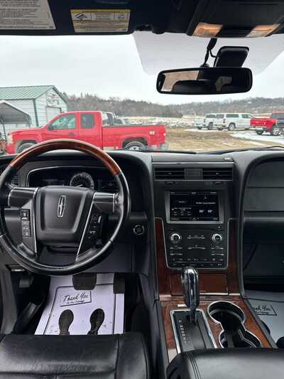 2015 Lincoln Navigator, $8900. Photo 4