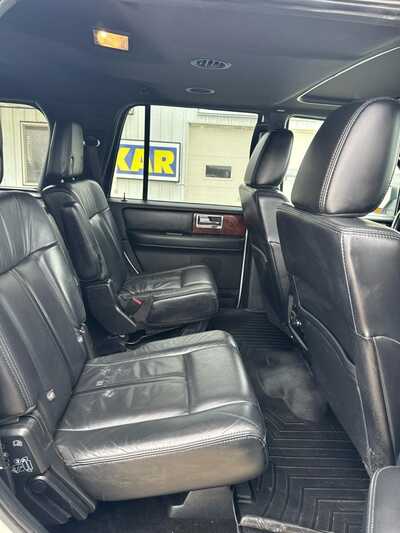 2015 Lincoln Navigator, $8900. Photo 8