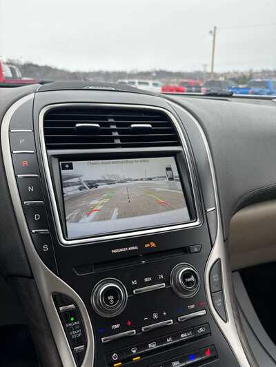 2017 Lincoln MKX, $8900. Photo 6