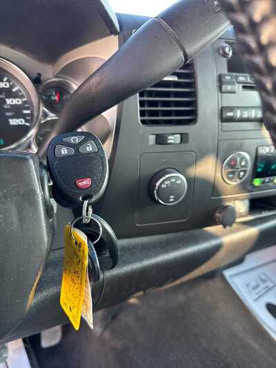 2009 Chevrolet 1500 Ext Cab, $8900. Photo 5
