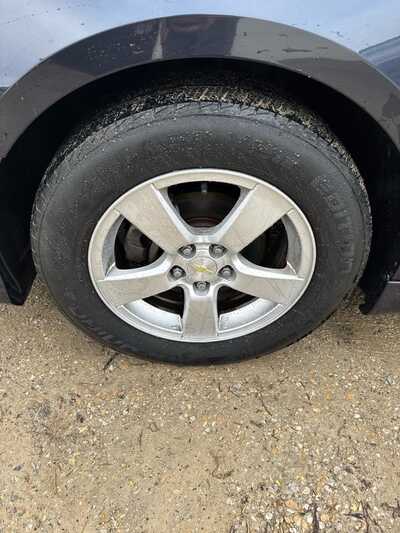 2015 Chevrolet Cruze, $5900. Photo 11