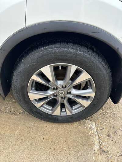 2016 Nissan Murano, $11900. Photo 11