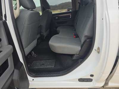 2014 RAM 1500 Crew Cab, $14900. Photo 8