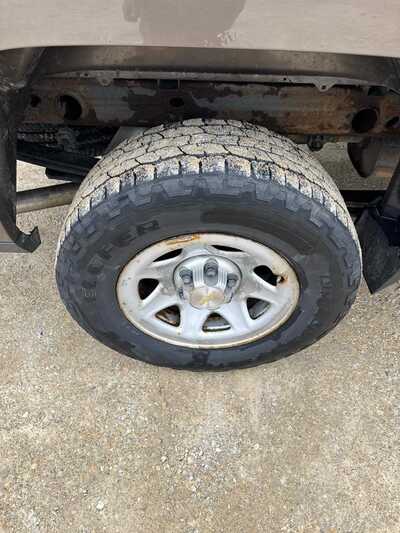 2014 Chevrolet 1500 Reg Cab, $10900. Photo 9