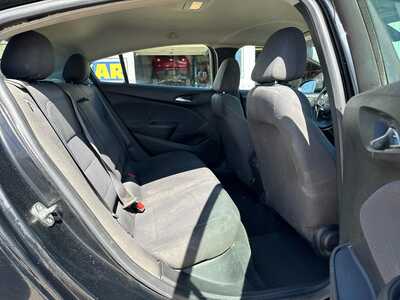 2019 Chevrolet Cruze, $5500. Photo 7