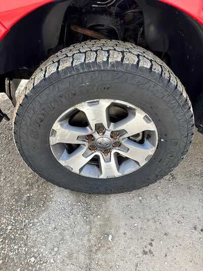 2014 Ford F150 Crew Cab, $9900. Photo 12