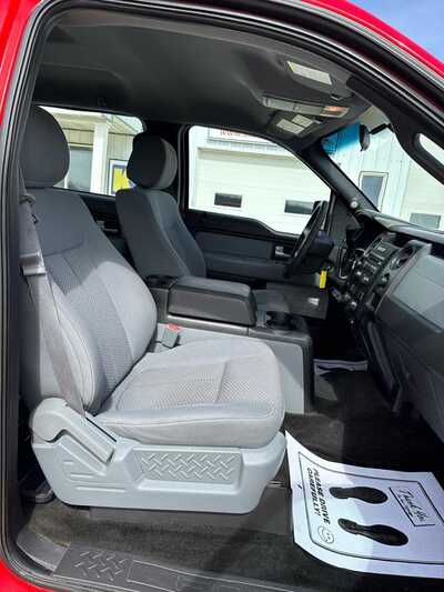 2014 Ford F150 Crew Cab, $9900. Photo 8