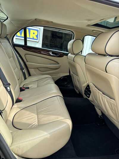 2007 Jaguar XJ, $4900. Photo 9