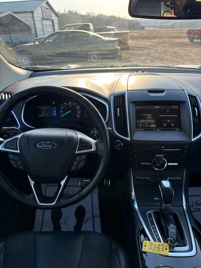 2015 Ford Edge, $11900. Photo 3