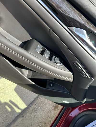 2017 Buick LaCrosse, $12900. Photo 7