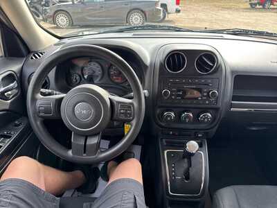 2015 Jeep Patriot, $8900. Photo 4