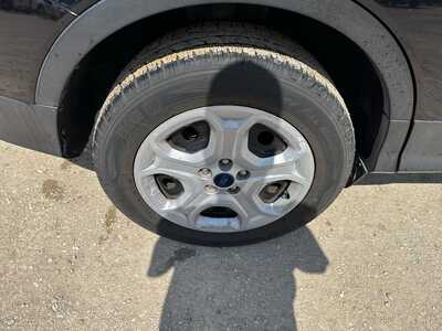 2017 Ford Escape, $8900. Photo 10