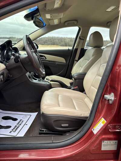 2012 Chevrolet Cruze, $5900. Photo 8