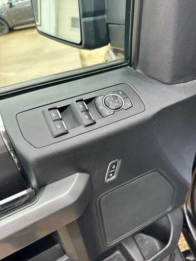 2015 Ford F-150, $14900. Photo 7