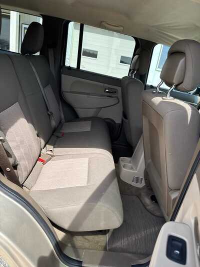 2011 Jeep Liberty, $4900. Photo 8