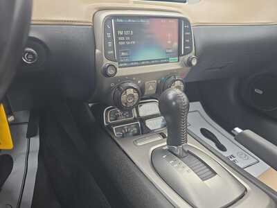 2015 Chevrolet Camaro, $10900. Photo 12