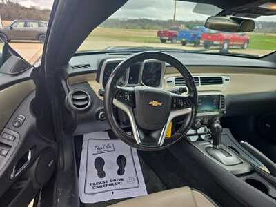2015 Chevrolet Camaro, $10900. Photo 2