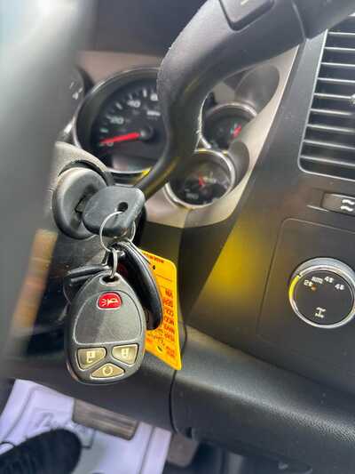 2009 Chevrolet Silverado 1500, $7900. Photo 4