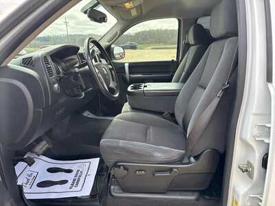 2009 Chevrolet Silverado 1500, $7900. Photo 7
