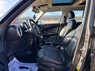 2012 MINI Cooper Countryman, $6500. Photo 6