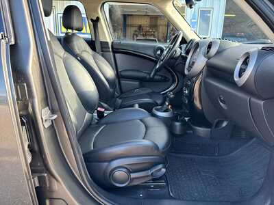 2012 MINI Cooper Countryman, $6500. Photo 8