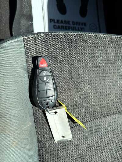 2016 RAM 1500 Crew Cab, $12900. Photo 5