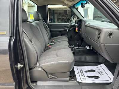 2004 Chevrolet 1500 Reg Cab, $8900. Photo 7