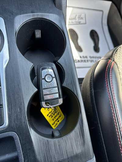 2023 Ford Escape, $19900. Photo 6