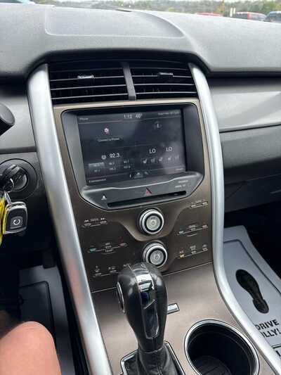 2011 Ford Edge, $6500. Photo 4