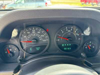 2007 Jeep Wrangler Unlimited, $10500. Photo 3